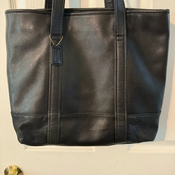 Vintage Coach Black Leather Tote Bag - Picture 2 of 9